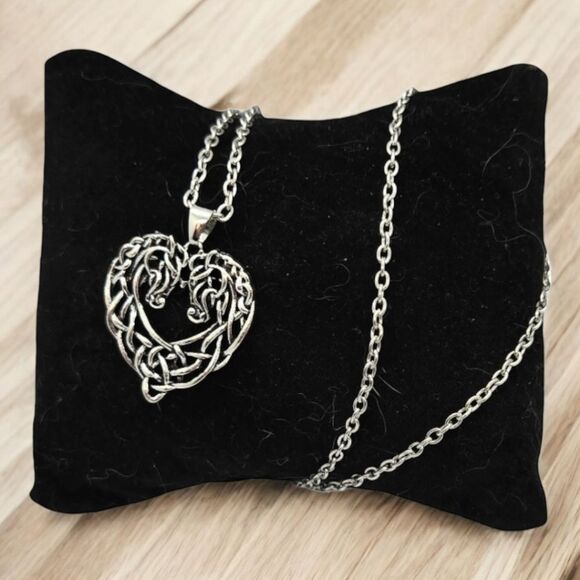 Double Horse Heart Love Knot Pendant Western Cowboy Necklace Cowgirl Jewelry New - Picture 5 of 8